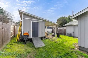 1145 SW Louise Cir, Grants Pass, OR 97526 - Photo 25