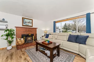 1145 SW Louise Cir, Grants Pass, OR 97526 - Photo 15