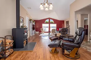 3955 S Stage Rd, Medford, OR 97501 - Photo 13