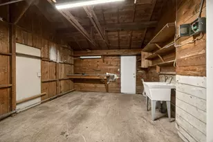 1595 Cloverlawn Dr, Grants Pass, OR 97527 - Photo 37