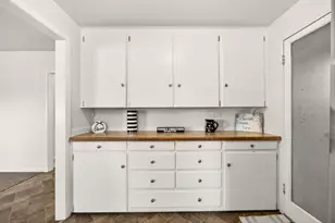 1595 Cloverlawn Dr, Grants Pass, OR 97527 - Photo 13