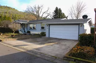 20055 Hwy 62, Shady Cove, OR 97539 - Photo 29