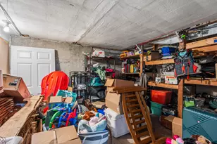 535 Applegate St, Jacksonville, OR 97530 - Photo 23