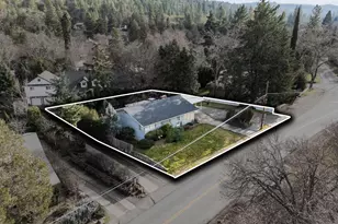 535 Applegate St, Jacksonville, OR 97530 - Photo 39