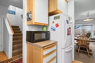 483 Tulipan Way, Talent, OR 97540 - Photo 11