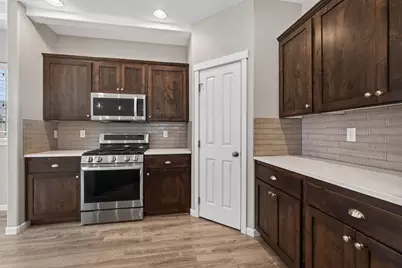 3022 NW Boxelder Avenue, Redmond, OR 97756 - Photo 9