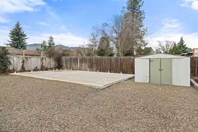 2011 Archer Drive, Medford, OR 97501 - Photo 25