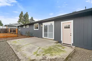 2011 Archer Dr, Medford, OR 97501 - Photo 23