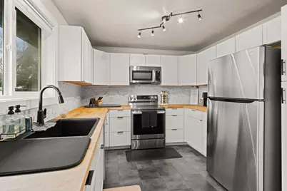 2011 Archer Drive, Medford, OR 97501 - Photo 11