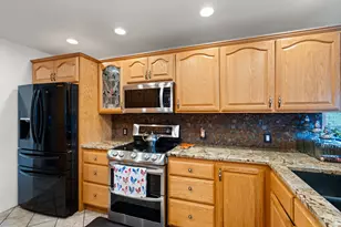 3201 Helms Rd, Grants Pass, OR 97527 - Photo 5