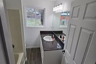 717 NE Fusite, Grants Pass, OR 97526 - Photo 9