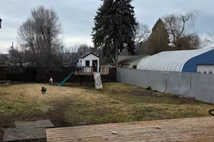 1810 Gary St, Klamath Falls, OR 97603 - Photo 5