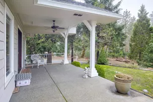 353 Hixson Dr, Grants Pass, OR 97526 - Photo 51