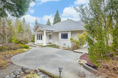 353 Hixson Drive, Grants Pass, OR 97526 - Photo 3