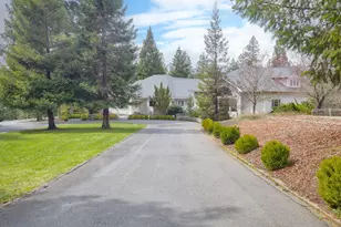 353 Hixson Dr, Grants Pass, OR 97526 - Photo 81