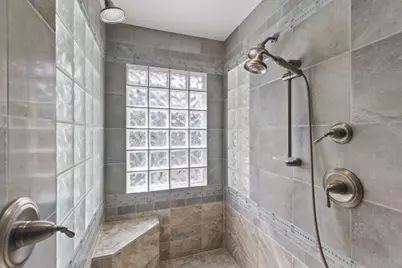 353 Hixson Drive, Grants Pass, OR 97526 - Photo 17