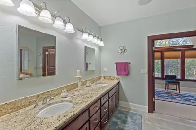 353 Hixson Drive, Grants Pass, OR 97526 - Photo 13