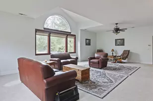 353 Hixson Dr, Grants Pass, OR 97526 - Photo 39