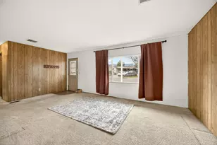 340 Taylor Ave, Talent, OR 97540 - Photo 3