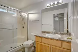 417 Crystal Dr, Eagle Point, OR 97524 - Photo 15