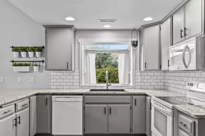 388 Crystal Drive, Eagle Point, OR 97524 - Photo 13