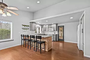 388 Crystal Dr, Eagle Point, OR 97524 - Photo 11