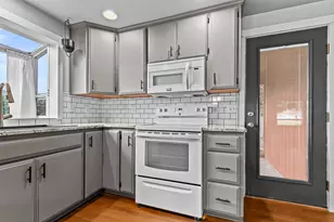 388 Crystal Dr, Eagle Point, OR 97524 - Photo 15