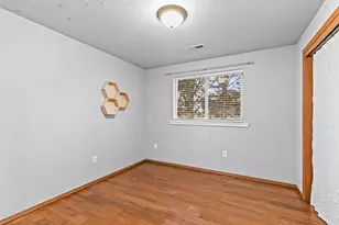 388 Crystal Dr, Eagle Point, OR 97524 - Photo 17