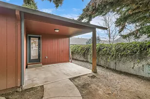 388 Crystal Dr, Eagle Point, OR 97524 - Photo 29