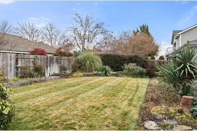 802 Brandon Street, Central Point, OR 97502 - Photo 25