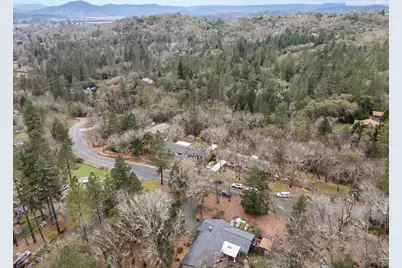 262 Lathrop Lane, Grants Pass, OR 97526 - Photo 35