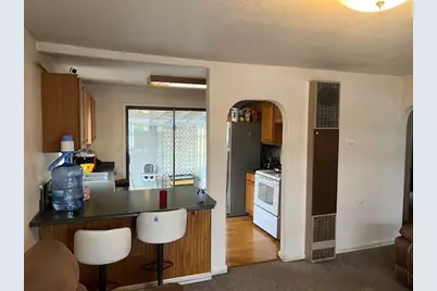 1320 W 8th Street, Medford, OR 97501 - Photo 3