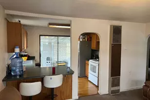 1320 W 8th St, Medford, OR 97501 - Photo 3