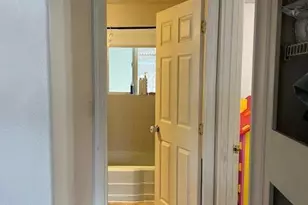 1320 W 8th St, Medford, OR 97501 - Photo 7