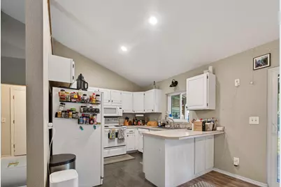 55762 Snow Goose Road, Bend, OR 97707 - Photo 13