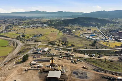 7505 Blackwell Road, Central Point, OR 97502 - Photo 7