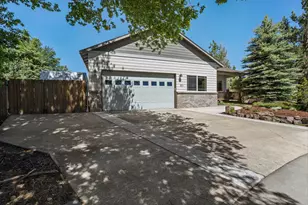 301 SE Springer Ct, Bend, OR 97702 - Photo 37