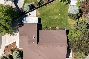 301 SE Springer Ct, Bend, OR 97702 - Photo 41