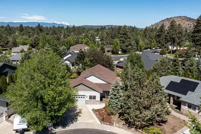 301 SE Springer Court, Bend, OR 97702 - Photo 39