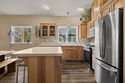 301 SE Springer Court, Bend, OR 97702 - Photo 11