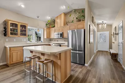 301 SE Springer Court, Bend, OR 97702 - Photo 9