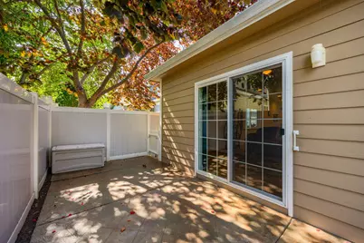 2096 Creek Drive, Ashland, OR 97520 - Photo 11