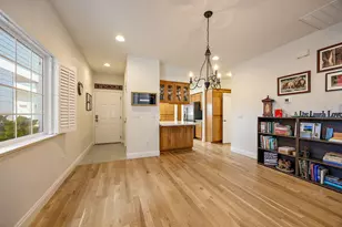 2096 Creek Dr, Ashland, OR 97520 - Photo 13