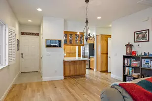 2096 Creek Dr, Ashland, OR 97520 - Photo 17