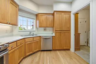 2096 Creek Dr, Ashland, OR 97520 - Photo 19