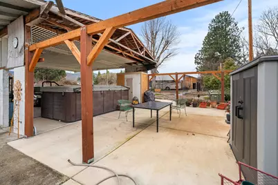 1654 Thomas Road, Medford, OR 97501 - Photo 33