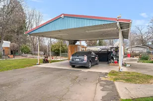 1654 Thomas Rd, Medford, OR 97501 - Photo 21