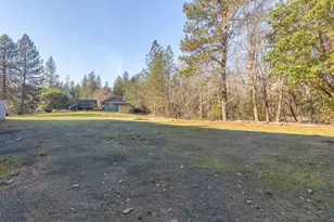 5001 Azalea Dr, Grants Pass, OR 97526 - Photo 39