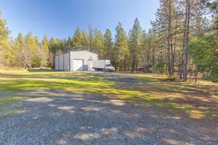 5001 Azalea Dr, Grants Pass, OR 97526 - Photo 41