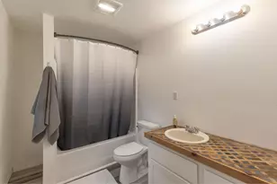 5001 Azalea Dr, Grants Pass, OR 97526 - Photo 21